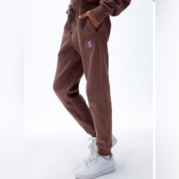 Champion x KNC Beauty Reverse Weave Sweatpants/Brown - Picture 2 of 11